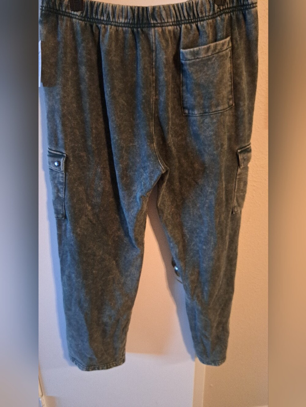 🔥 NWT Champion 3X Olive Green Cargo Joggers | Trendy Athleisure Comfort 🔥 - Picture 6 of 7